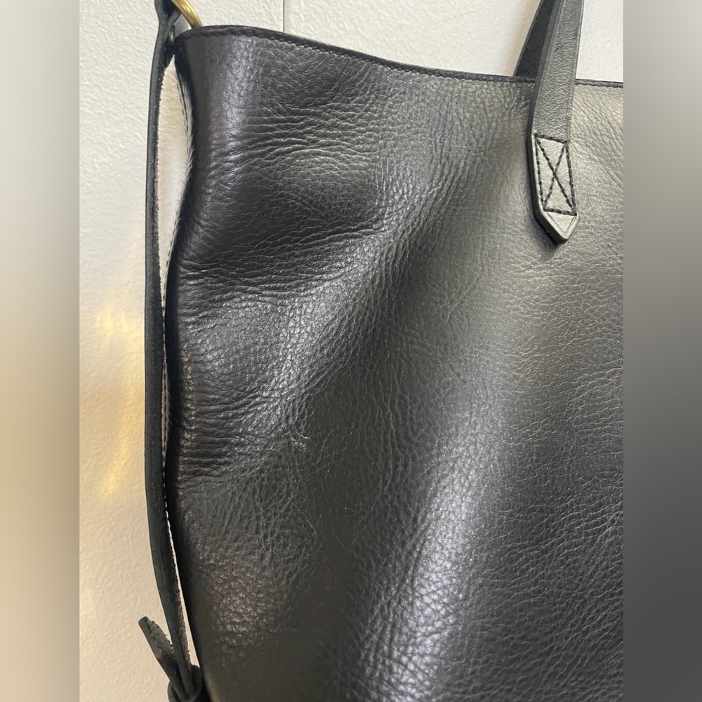 Madewell Zip Top Black Leather Transport Bag - Picture 2 of 12